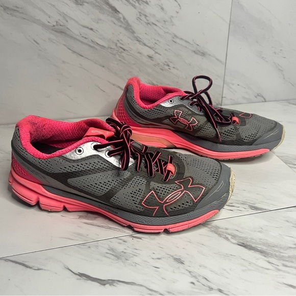 Under Armour Charged Bandit Pink Breast Cancer Edition Running Sneaker SZ 8 - Picture 1 of 4